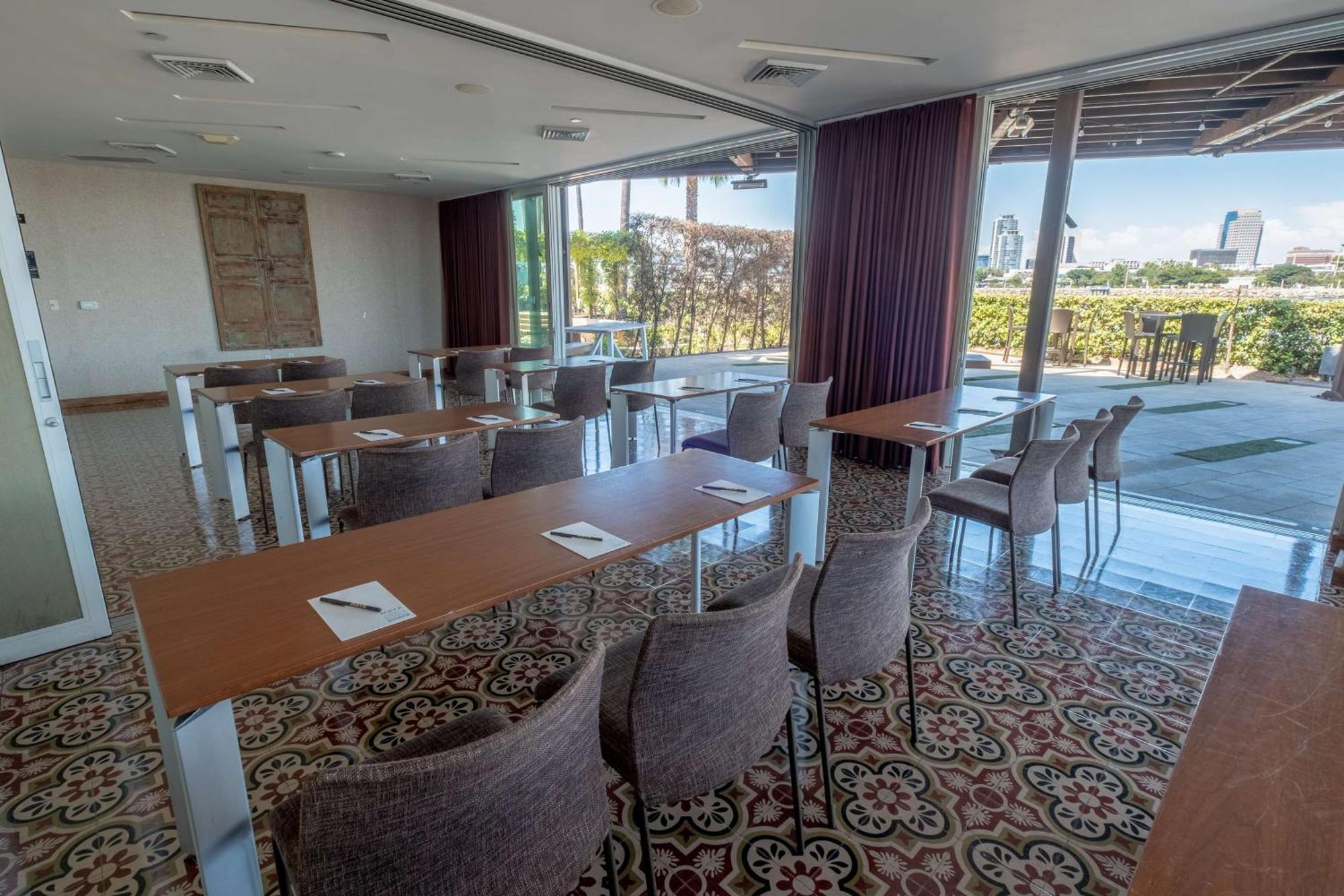 Hotel Maya Long Beach Kültér fotó